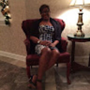 Meet your Posher, Della